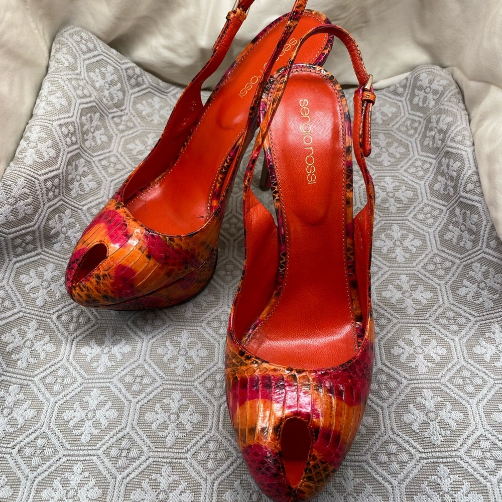 Sergio Rossi pink and orange snakeskin pumps size 39